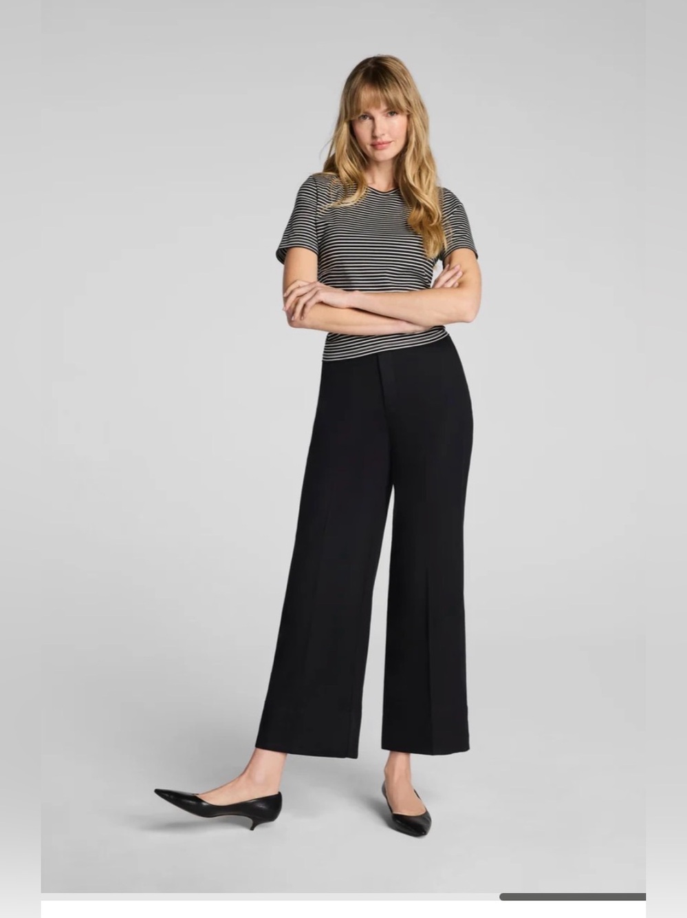 SPANXsupersmooth® Stretch Twill
Cropped Wide Leg Pant black large